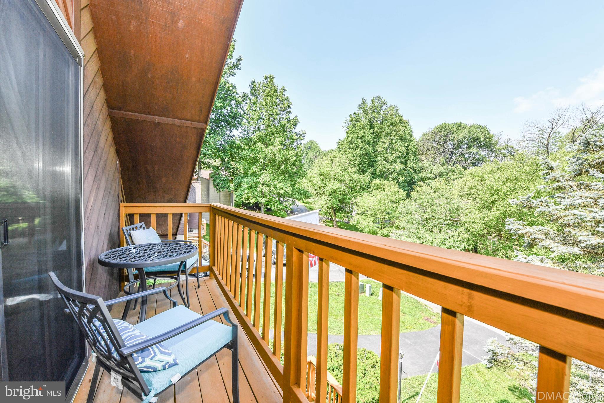 6607 Rockridge Road New Market, MD 21774 - Photo 21 of 52 So many spaces to relax.