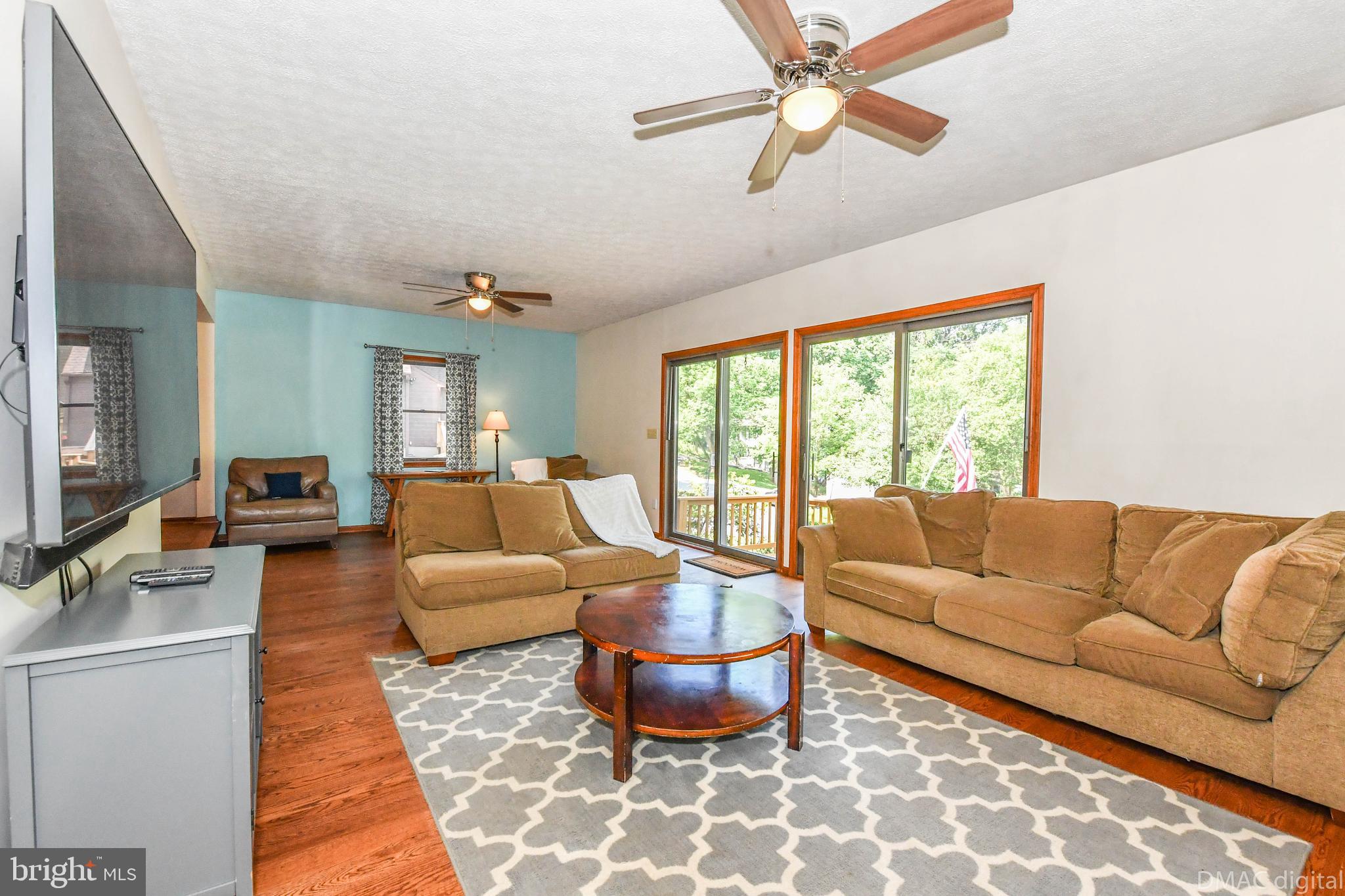 6607 Rockridge Road New Market, MD 21774 - Photo 8 of 52 You'll love the open flow of this home!