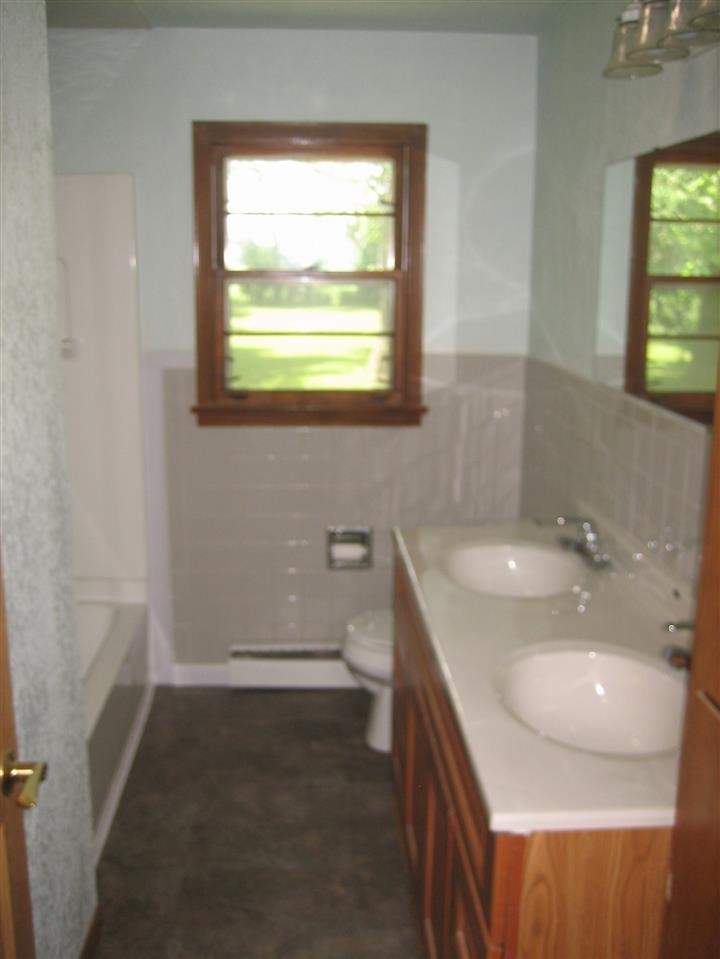 9948 Thiele Road Fort Wayne, IN 46819 - Photo 7 of 10 Gallery Image 7