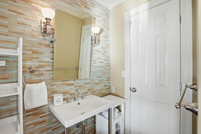 $1,498,000 | 145 Cannon Point Road, Charlotte, VT 05445