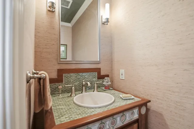 $1,498,000 | 145 Cannon Point Road, Charlotte, VT 05445