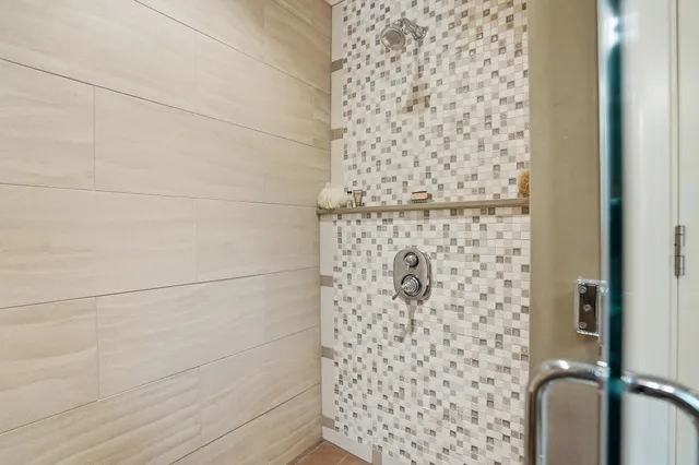 $1,498,000 | 145 Cannon Point Road, Charlotte, VT 05445