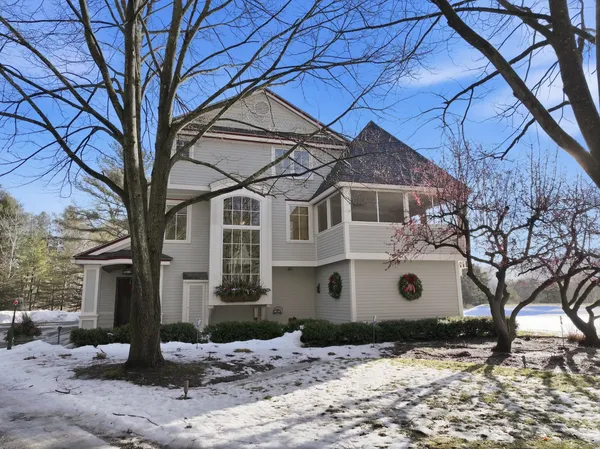 $1,498,000 | 145 Cannon Point Road, Charlotte, VT 05445