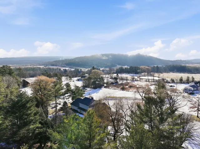 $1,498,000 | 145 Cannon Point Road, Charlotte, VT 05445