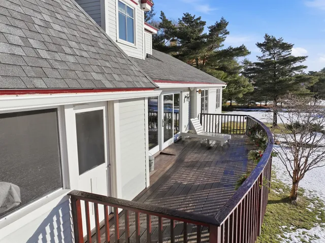 $1,498,000 | 145 Cannon Point Road, Charlotte, VT 05445