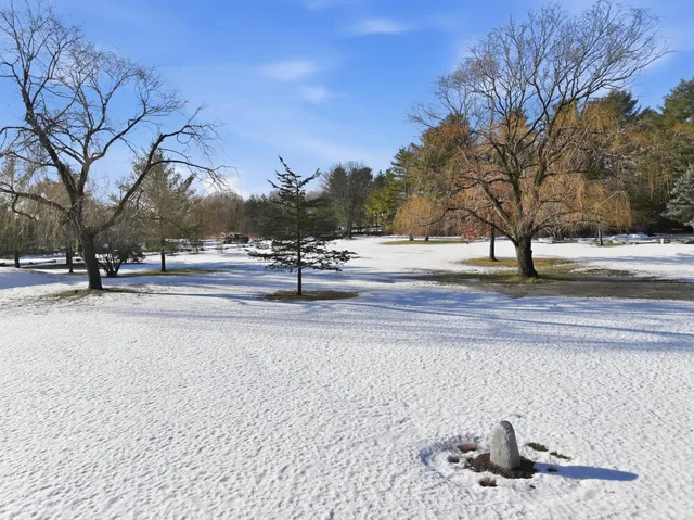 $1,498,000 | 145 Cannon Point Road, Charlotte, VT 05445