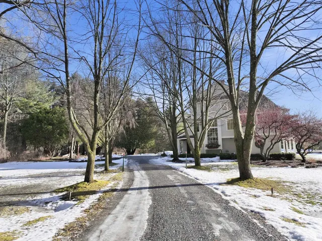 $1,498,000 | 145 Cannon Point Road, Charlotte, VT 05445