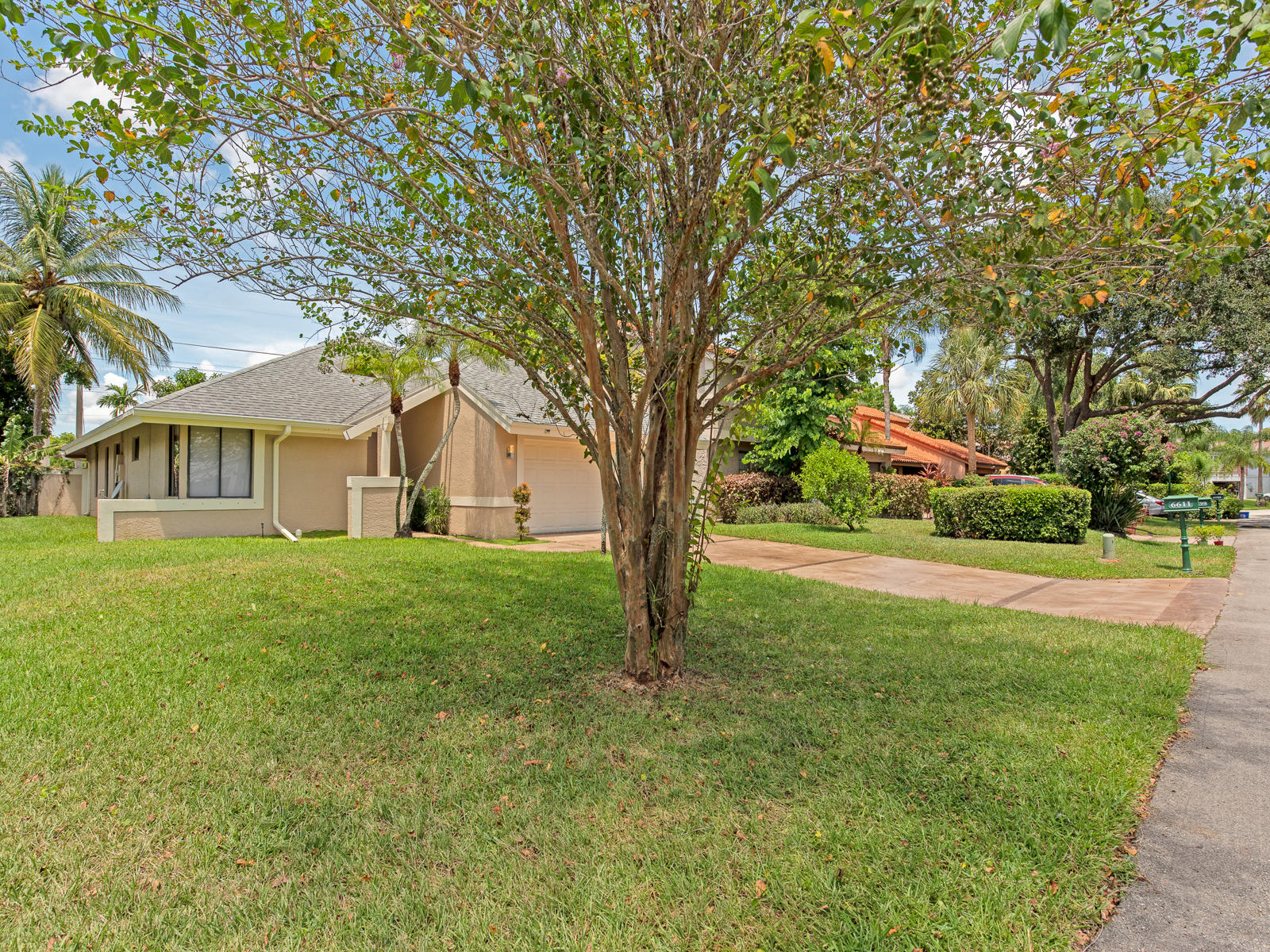 6611 Pond Apple Road Boca Raton, FL 33433 - Photo 3 of 31 3-3