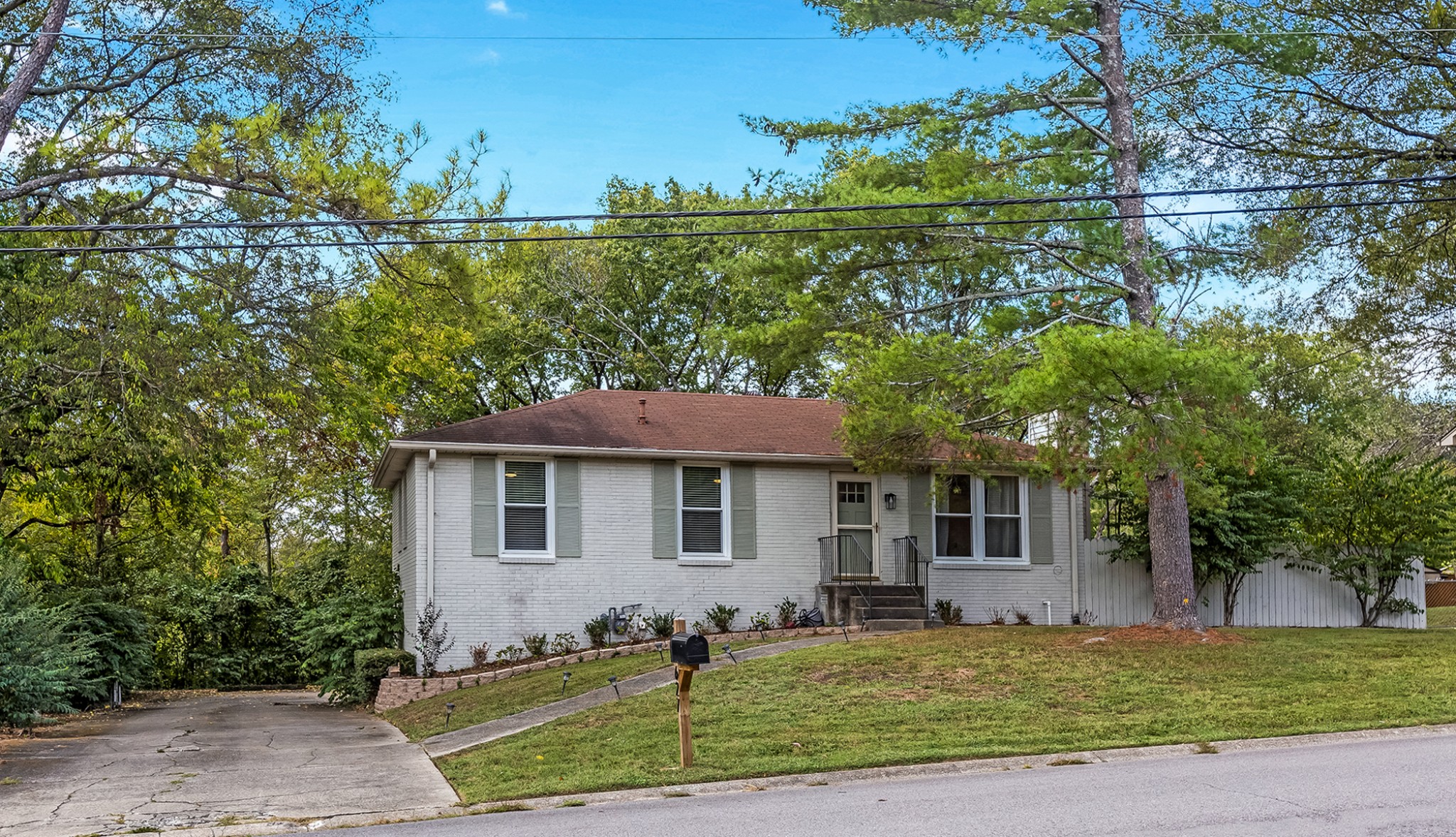627 Hicks Road Nashville, TN 37221 - Photo 3 of 35 Gallery Image 3