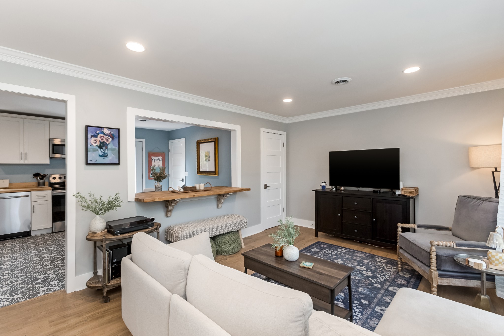 627 Hicks Road Nashville, TN 37221 - Photo 4 of 35 Open and inviting!