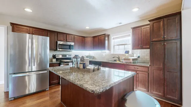 $405,000 | 2415 Auldridge Drive, Christiana, TN 37037