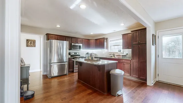 $405,000 | 2415 Auldridge Drive, Christiana, TN 37037