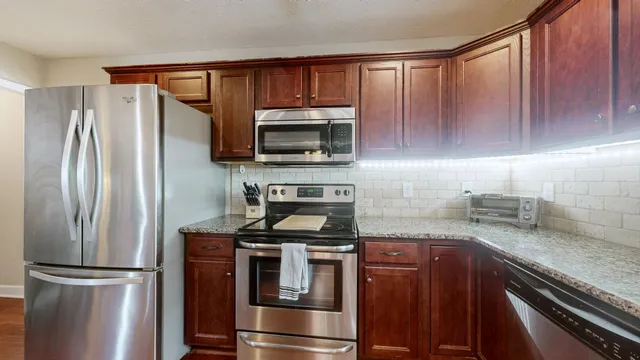 $405,000 | 2415 Auldridge Drive, Christiana, TN 37037