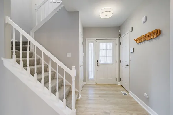 $535,000 | 537 West Parkside Drive, Palatine, IL 60067