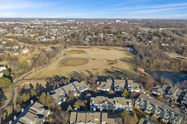 $535,000 | 537 West Parkside Drive, Palatine, IL 60067