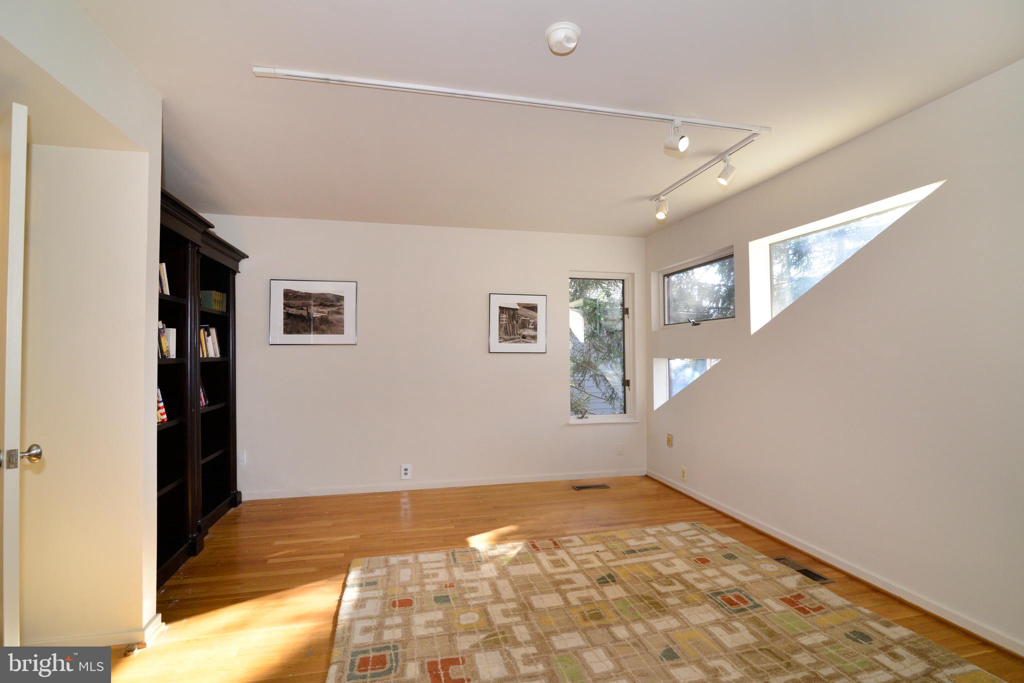 1934 Upper Lake Drive Reston, VA 20191 - Photo 50 of 60 Bedroom #3 has hardwoods and lake views.