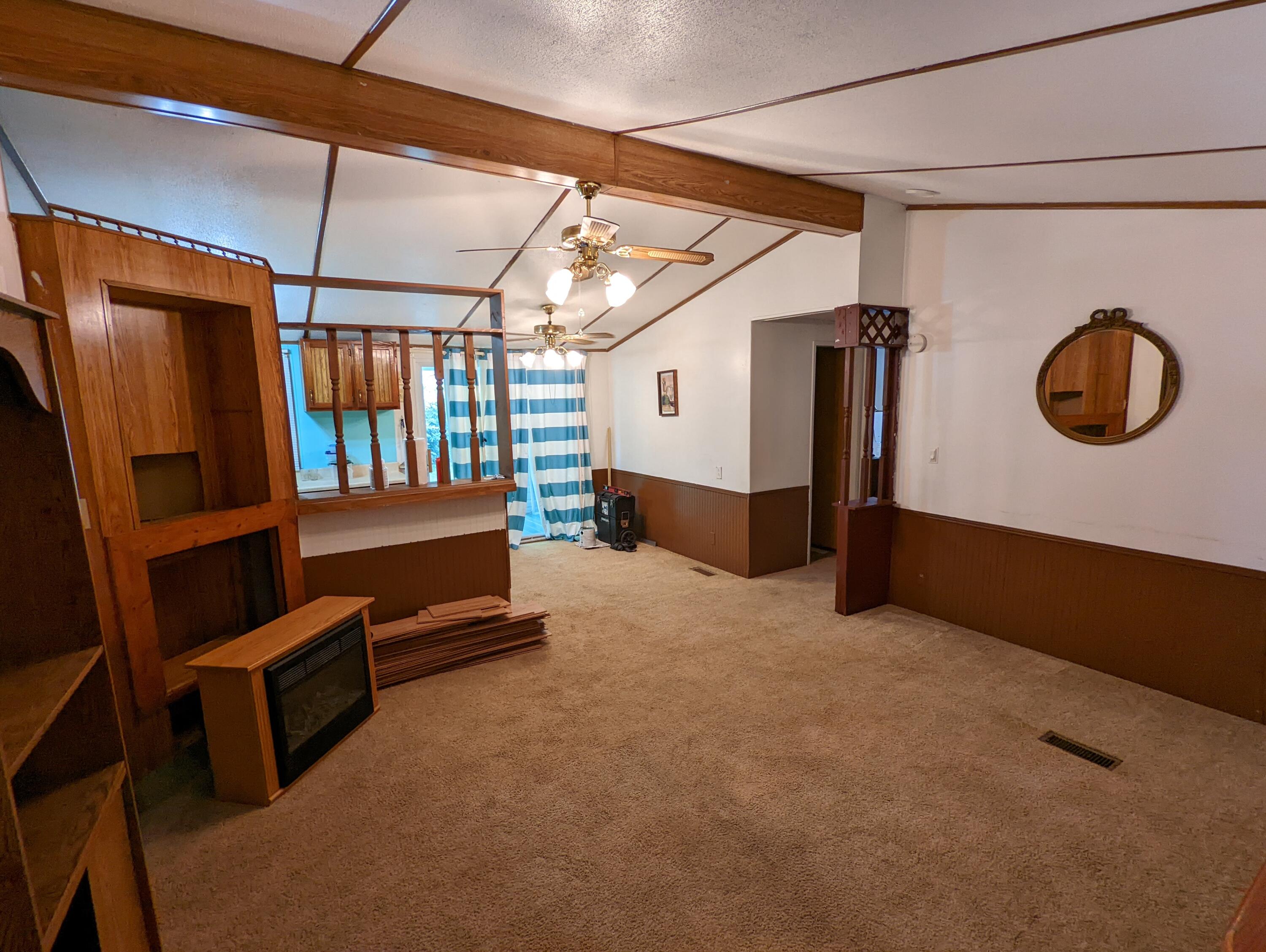 135 Beech Grove Road Telford, TN 37690 - Photo 15 of 33 Living room