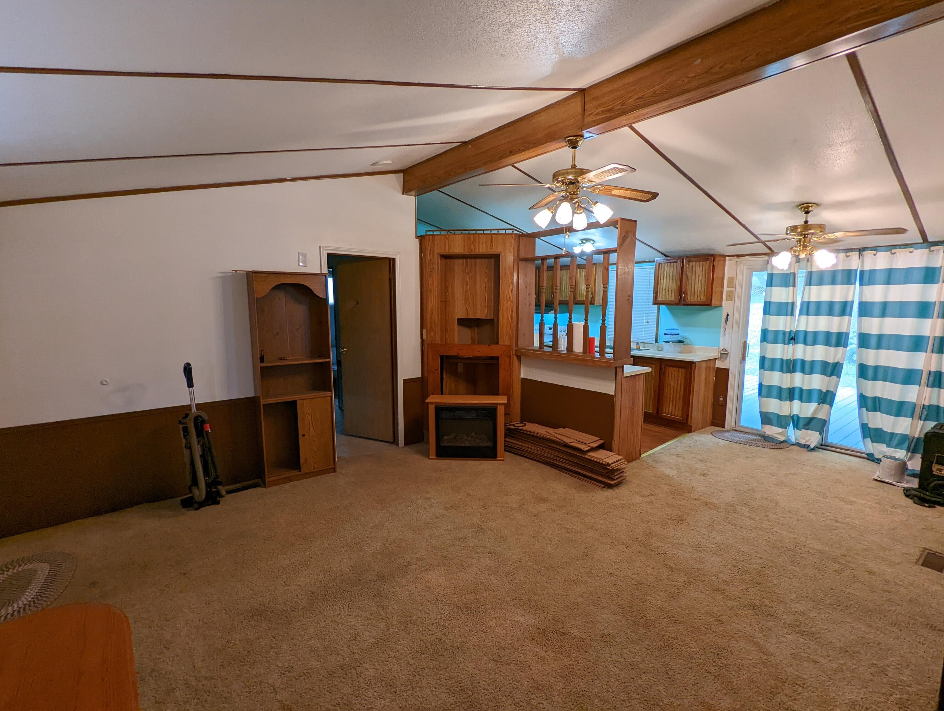 135 Beech Grove Road Telford, TN 37690 - Photo 17 of 33 Living room