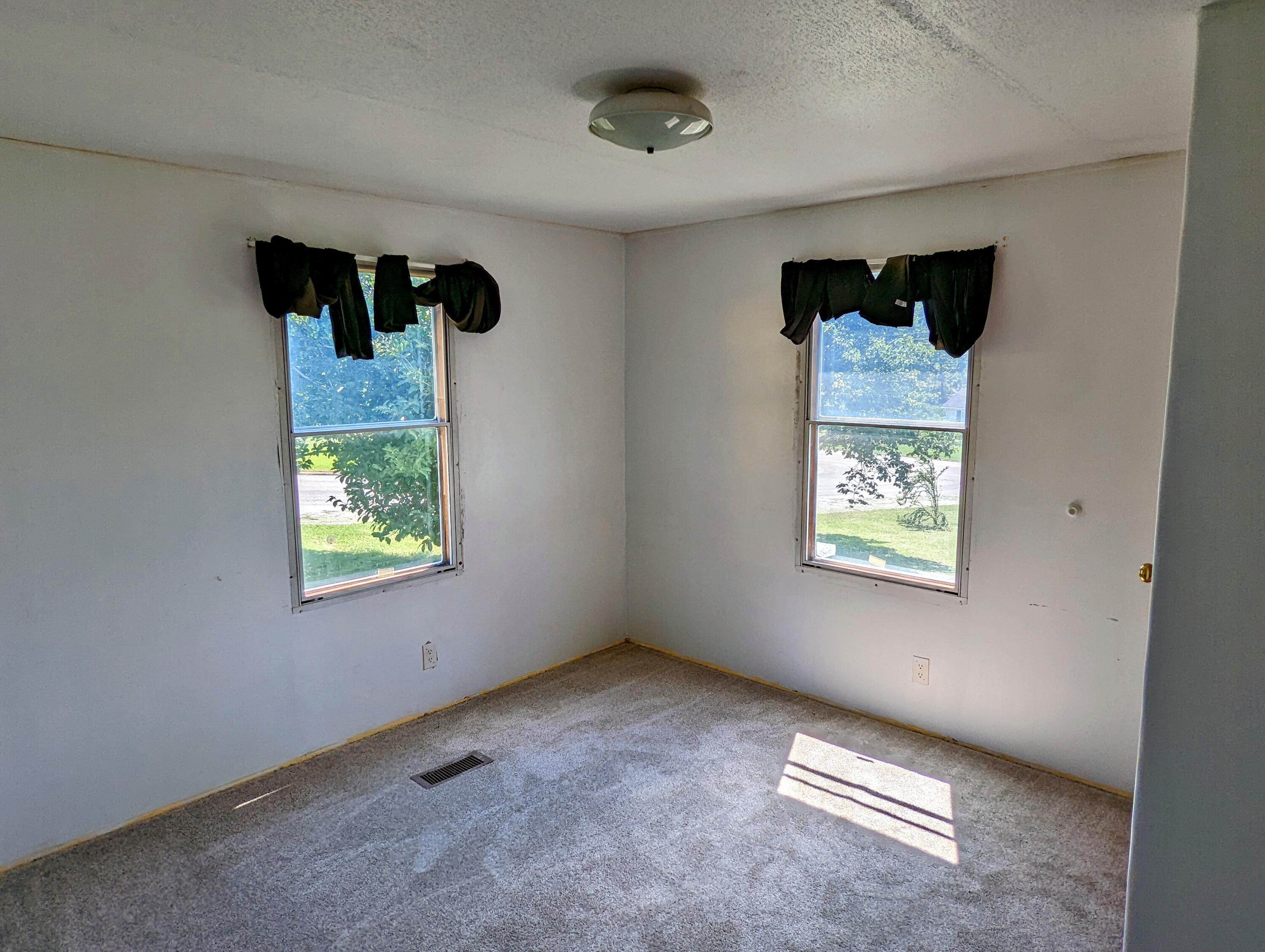 135 Beech Grove Road Telford, TN 37690 - Photo 31 of 33 Bedroom 3