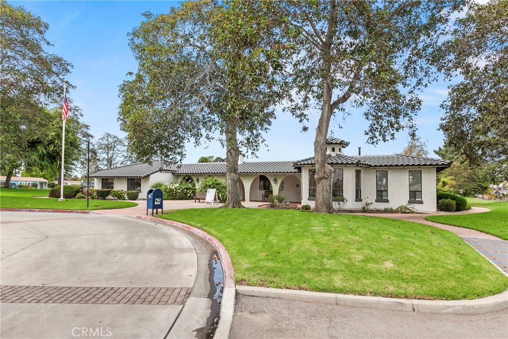 519 West Taylor Street, Unit 252 Santa Maria, CA 93458 - Photo 28 of 52 front view of a house with a yard