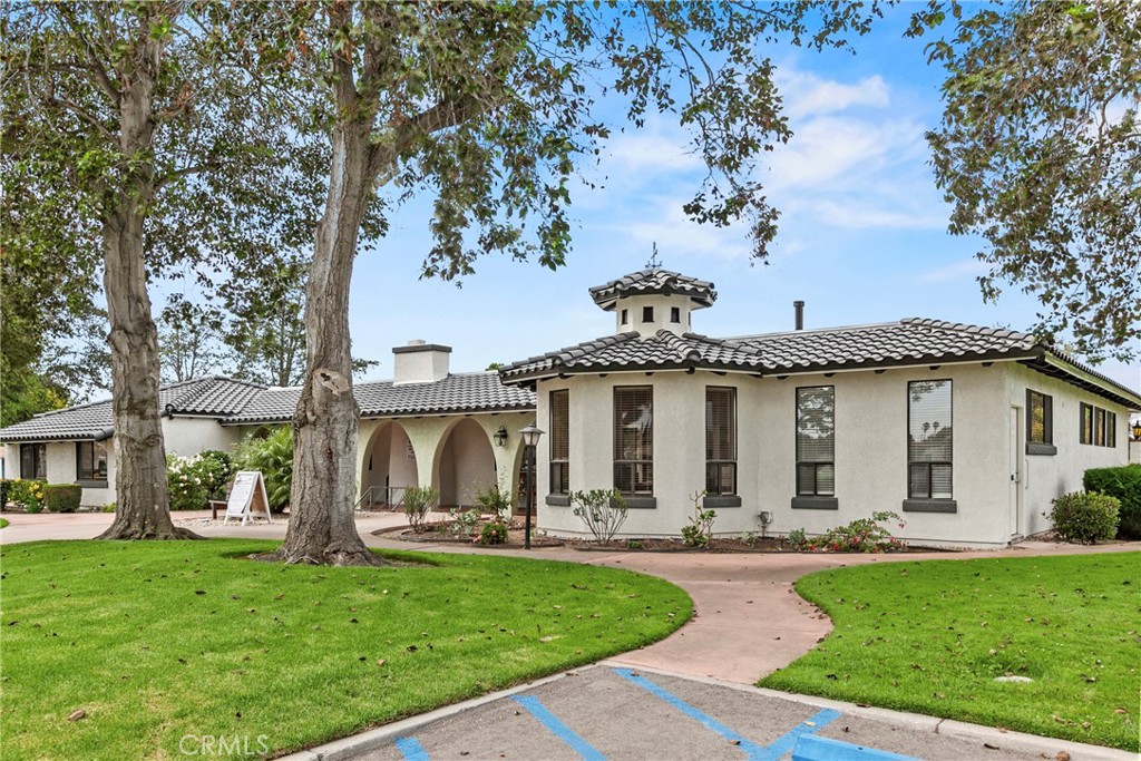 519 West Taylor Street, Unit 252 Santa Maria, CA 93458 - Photo 29 of 52 front view of house with a yard