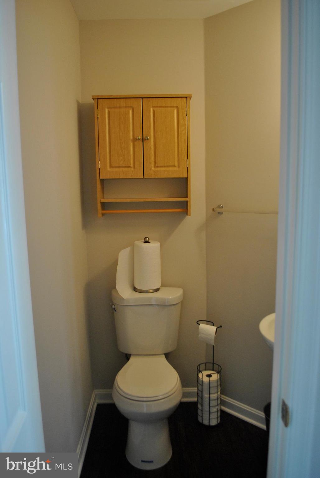 113 Bramble Bush Lane Laurel, MD 20724 - Photo 12 of 30 Main level Powder Room