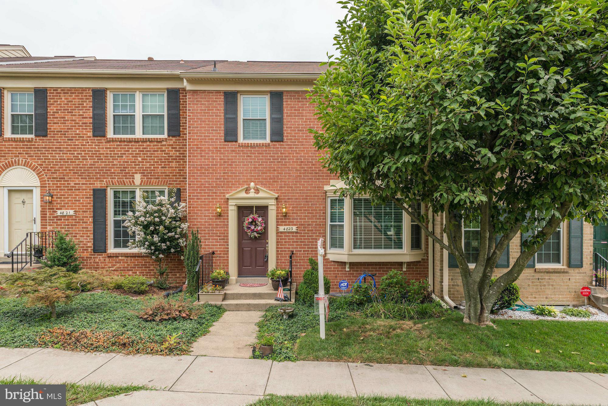 4823 Carriagepark Road Fairfax, VA 22032 - Photo 1 of 30 Exterior (Front)