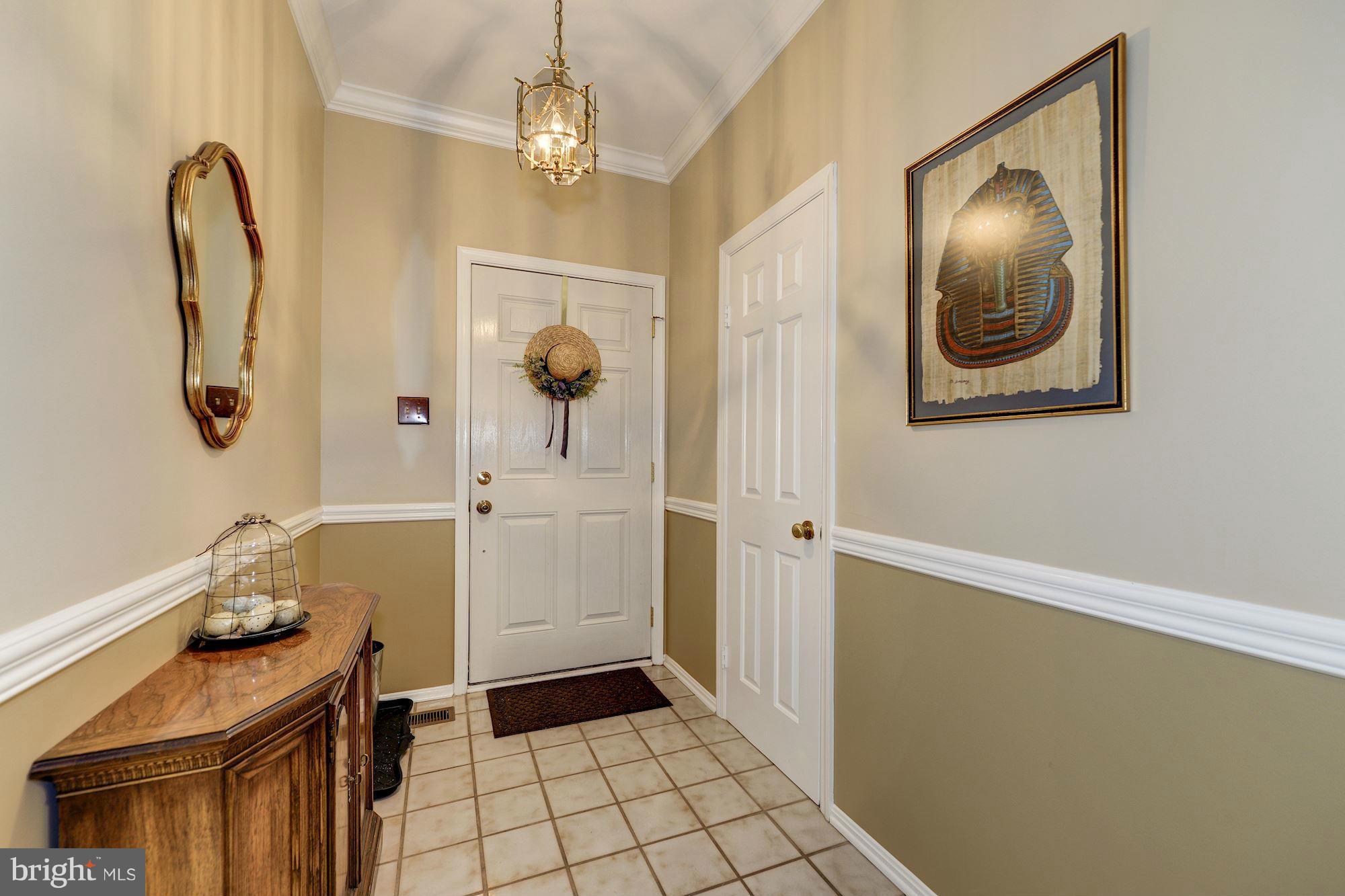 4823 Carriagepark Road Fairfax, VA 22032 - Photo 3 of 30 Interior (General)