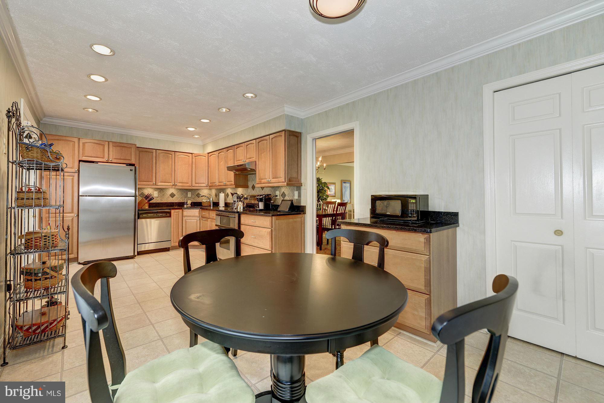 4823 Carriagepark Road Fairfax, VA 22032 - Photo 10 of 30 Kitchen