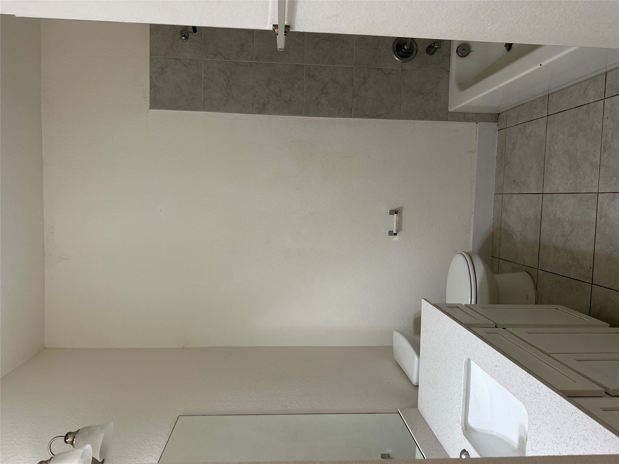 11204 Charger Way Manor, TX 78653 - Photo 20 of 21 a bathroom with a sink a toilet and bathtub