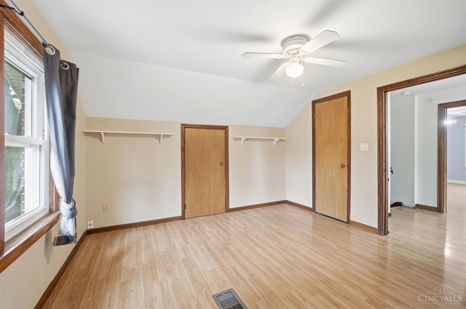 5555 Leumas Road Cincinnati, OH 45239 - Photo 30 of 40