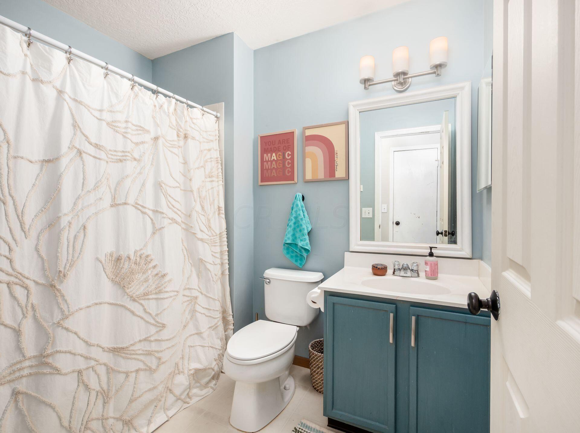 4552 Nickerson Road Columbus, OH 43228 - Photo 28 of 35 030_a97_C - 4552 Nickerson065