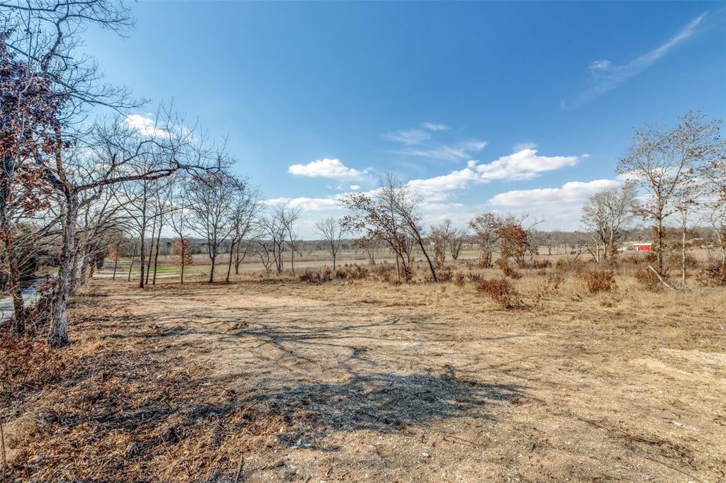 2023 Joe Davis Road Whitewright, TX 75491 - Photo 5 of 16