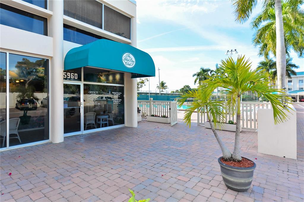5963 Midnight Pass Road, Unit 355 Sarasota, FL 34242 - Photo 46 of 50 Gallery Image 46