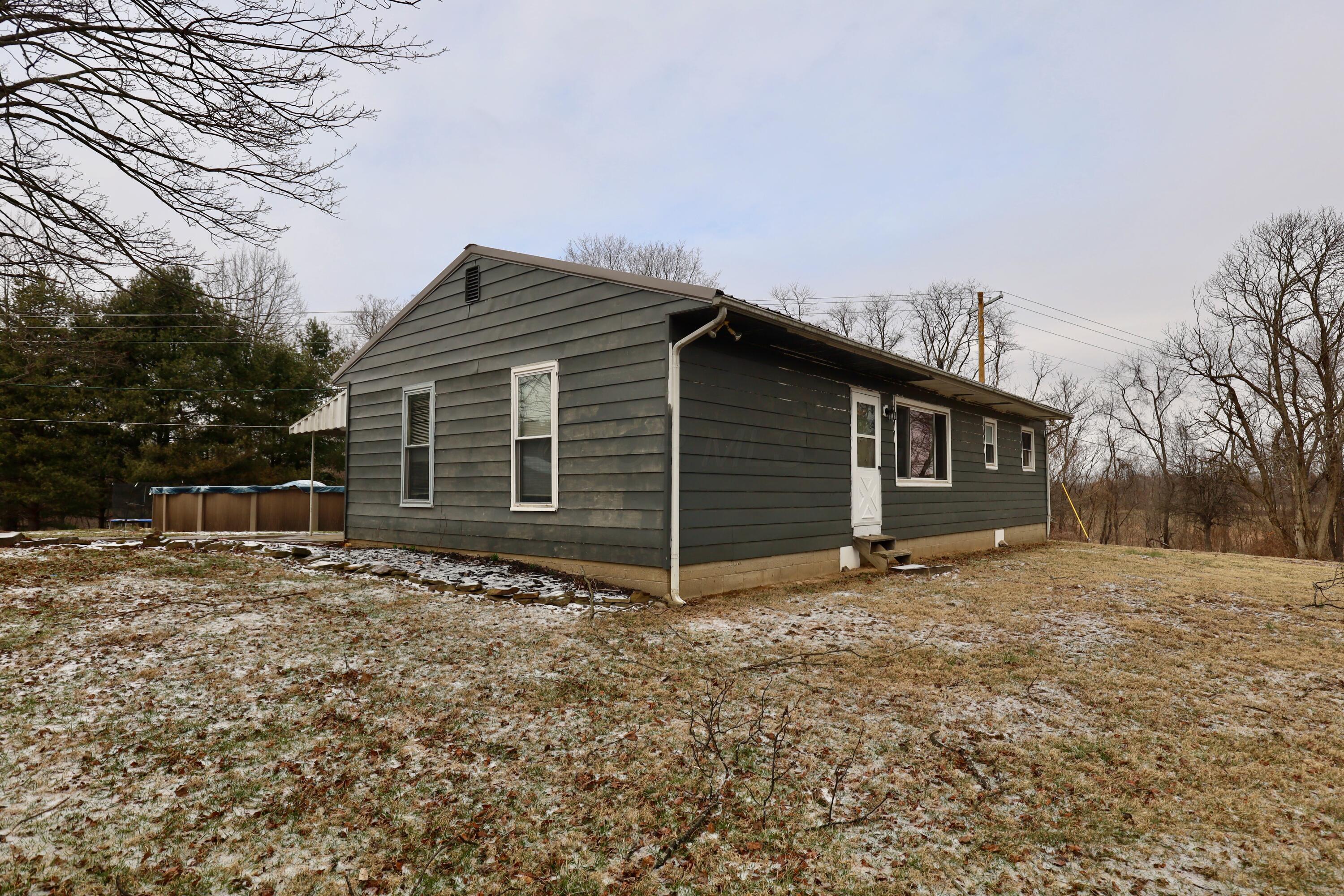 3059 West Point Road Southeast Lancaster, OH 43130 - Photo 4 of 21 1200 SF Ranch