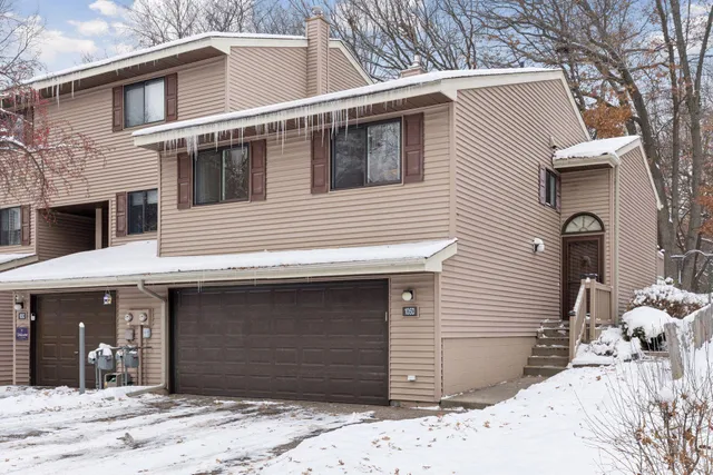 $222,000 | 105 South Drive, Unit D, Circle Pines, MN 55014