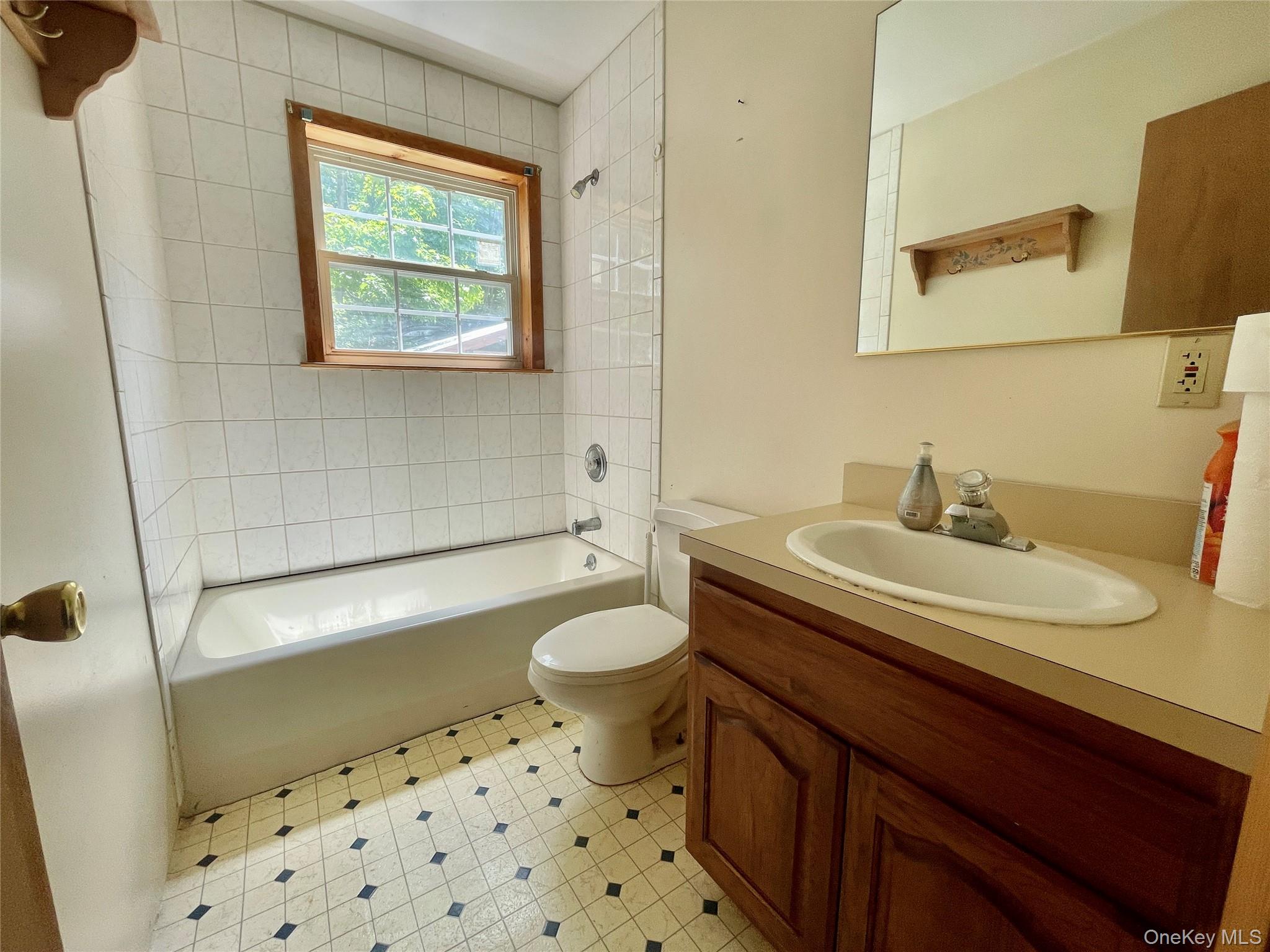 176 Downing Road Pleasant Valley, NY 12569 - Photo 16 of 30