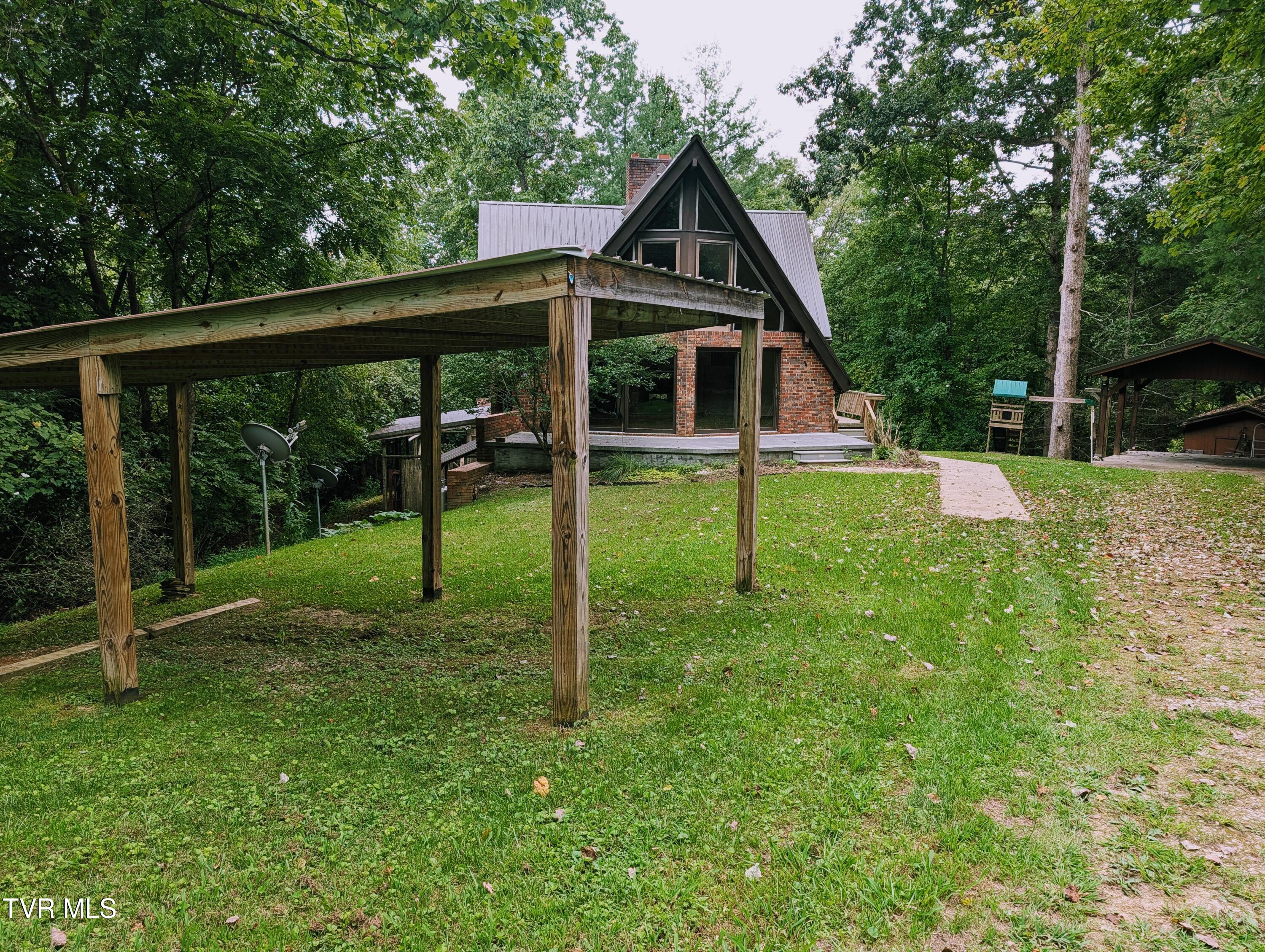 308 Travis Stanley Road Haysi, VA 24256 - Photo 4 of 35 8955