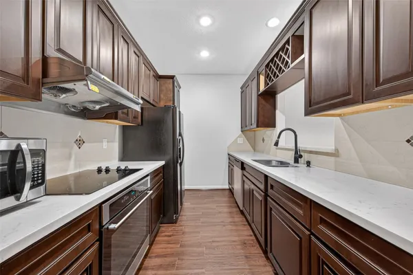 $179,900 | 6000 Reims Road, Unit 2204, Houston, TX 77036