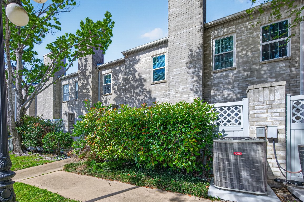 6000 Reims Road, Unit 2204 Houston, TX 77036 - Photo 4 of 37