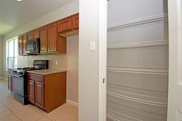 $2,400 | 6800 Cromarty Lane, Austin, TX 78754