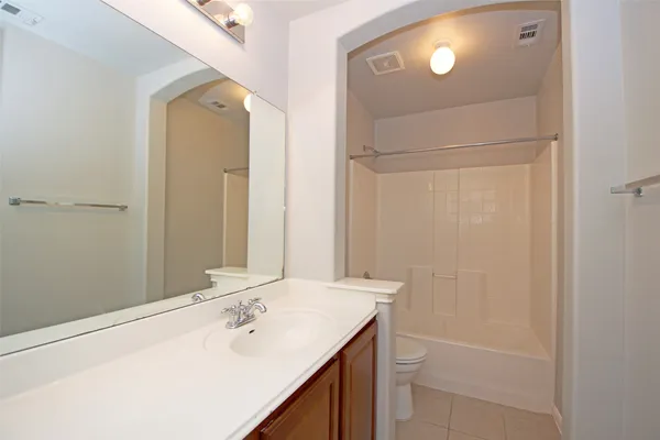 $2,400 | 6800 Cromarty Lane, Austin, TX 78754