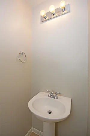 $2,400 | 6800 Cromarty Lane, Austin, TX 78754