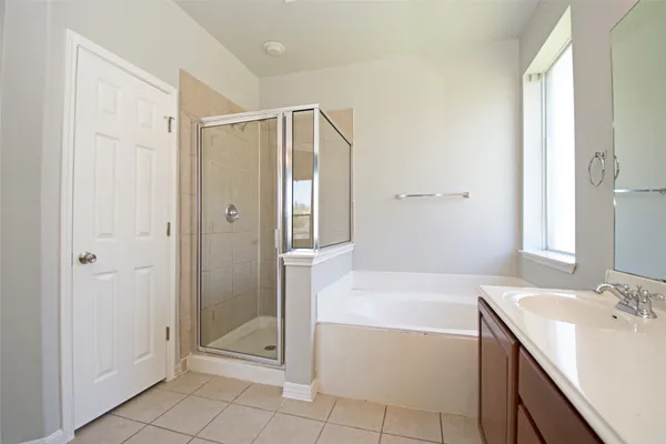 $2,400 | 6800 Cromarty Lane, Austin, TX 78754