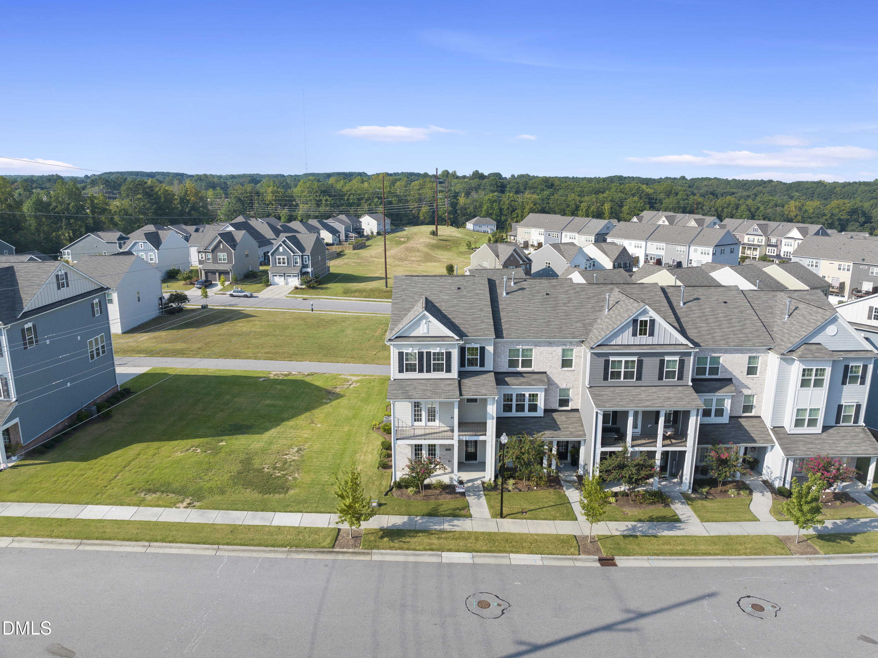 1960 Austin Ridge Parkway Wake Forest, NC 27587 - Photo 4 of 48 DJI_20240830093010_0007_D