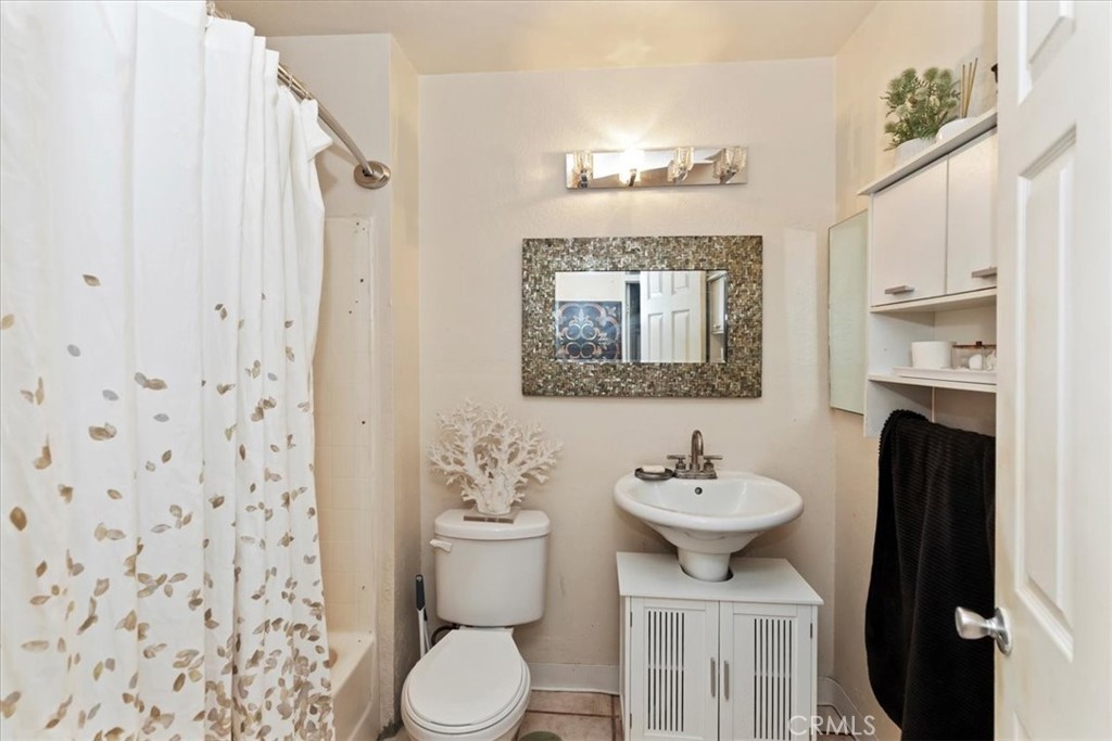 156 South Loretta Street Rialto, CA 92376 - Photo 20 of 31