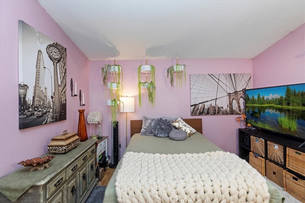 156 South Loretta Street Rialto, CA 92376 - Photo 23 of 31