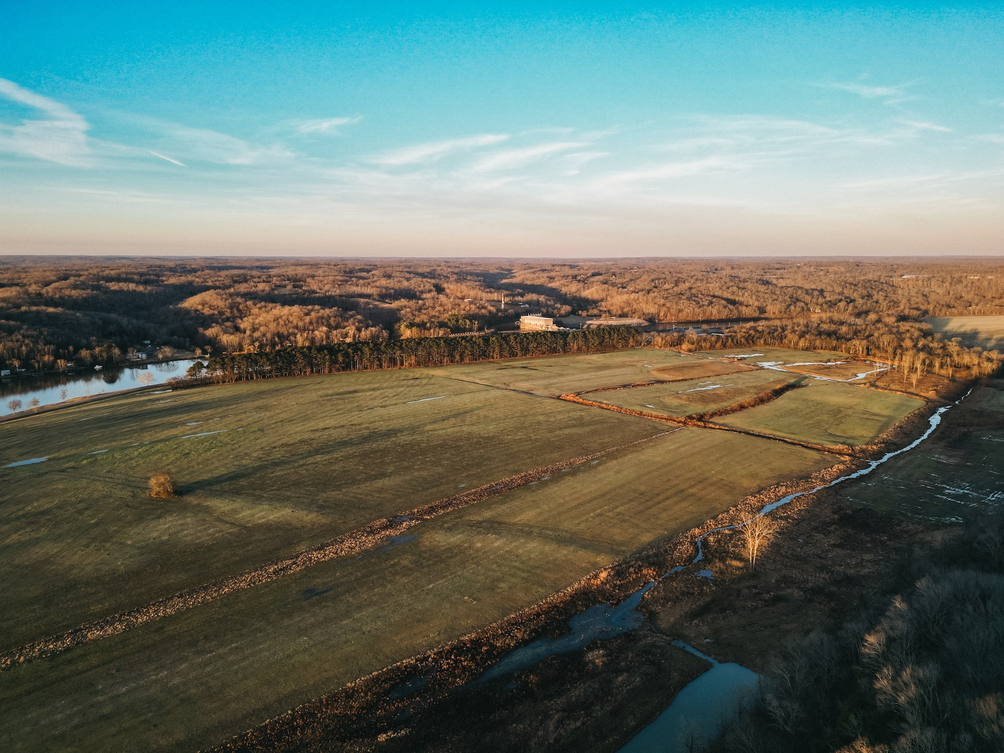 0 Justice Road Ashland City, TN 37015 - Photo 11 of 16 a view of an ocean and a mountain