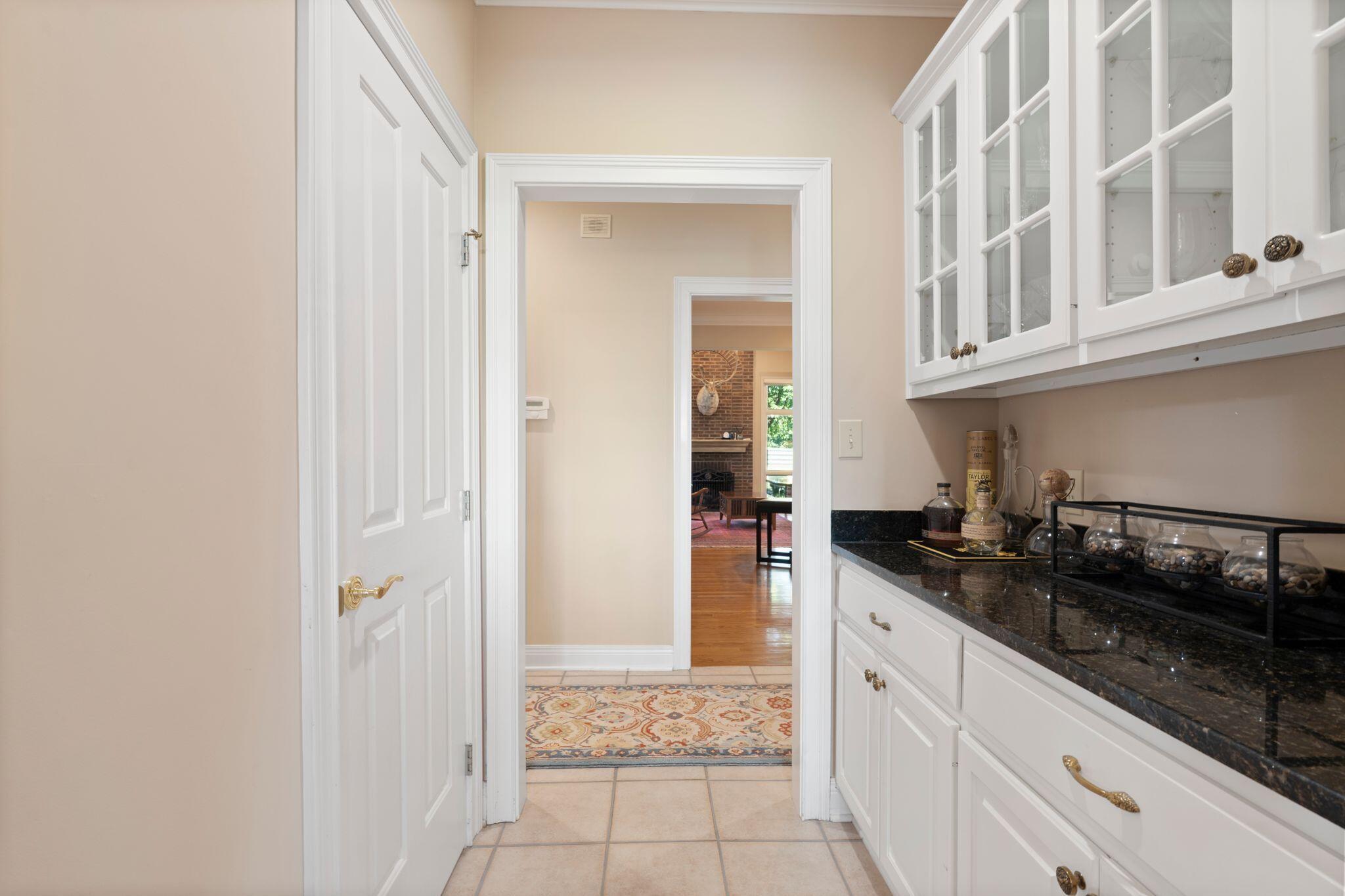 3905 North Cleveland Road Lexington, KY 40516 - Photo 18 of 188 56_F2008264