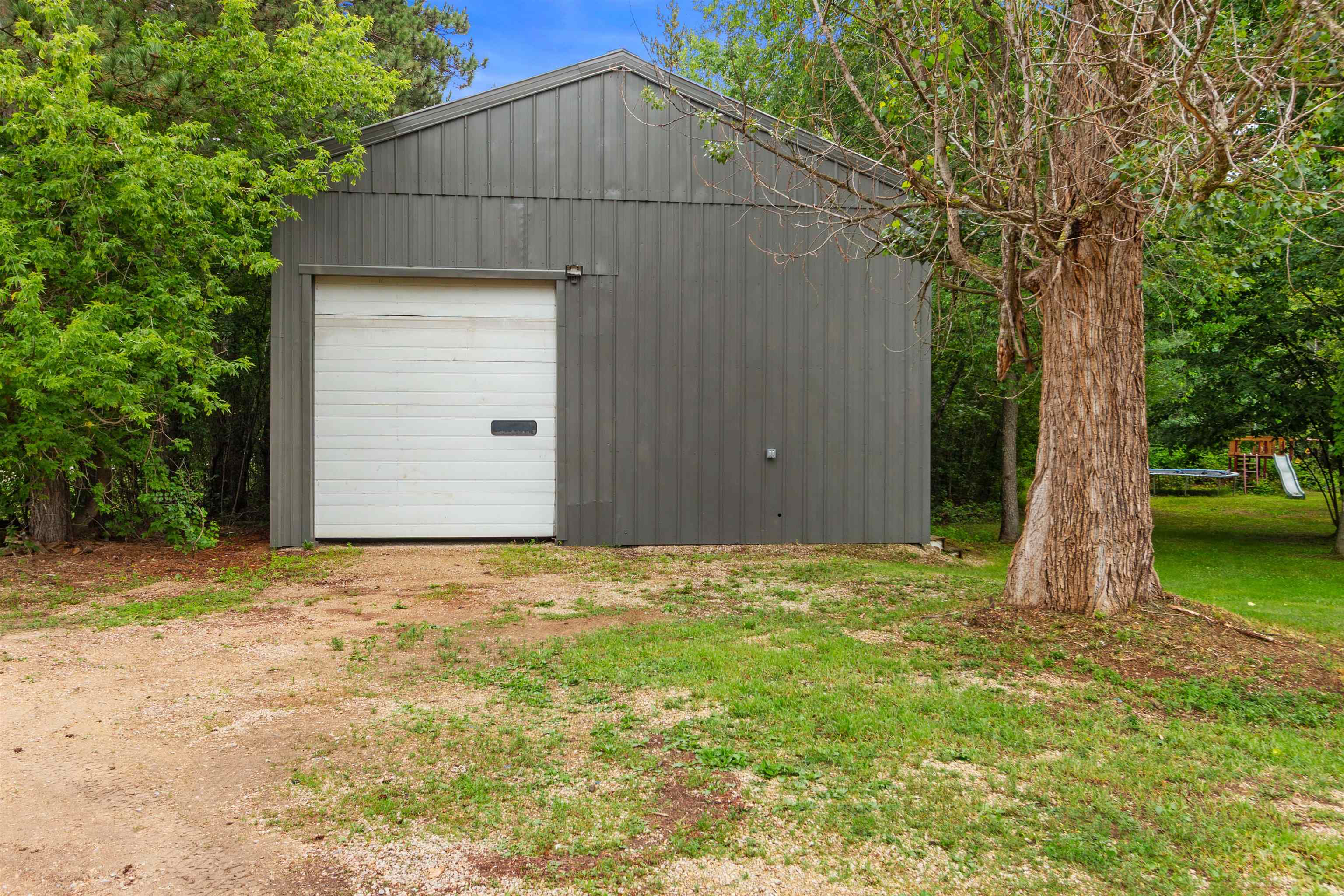 N1032 County Rd EE Redgranite, WI 54970 - Photo 27 of 44